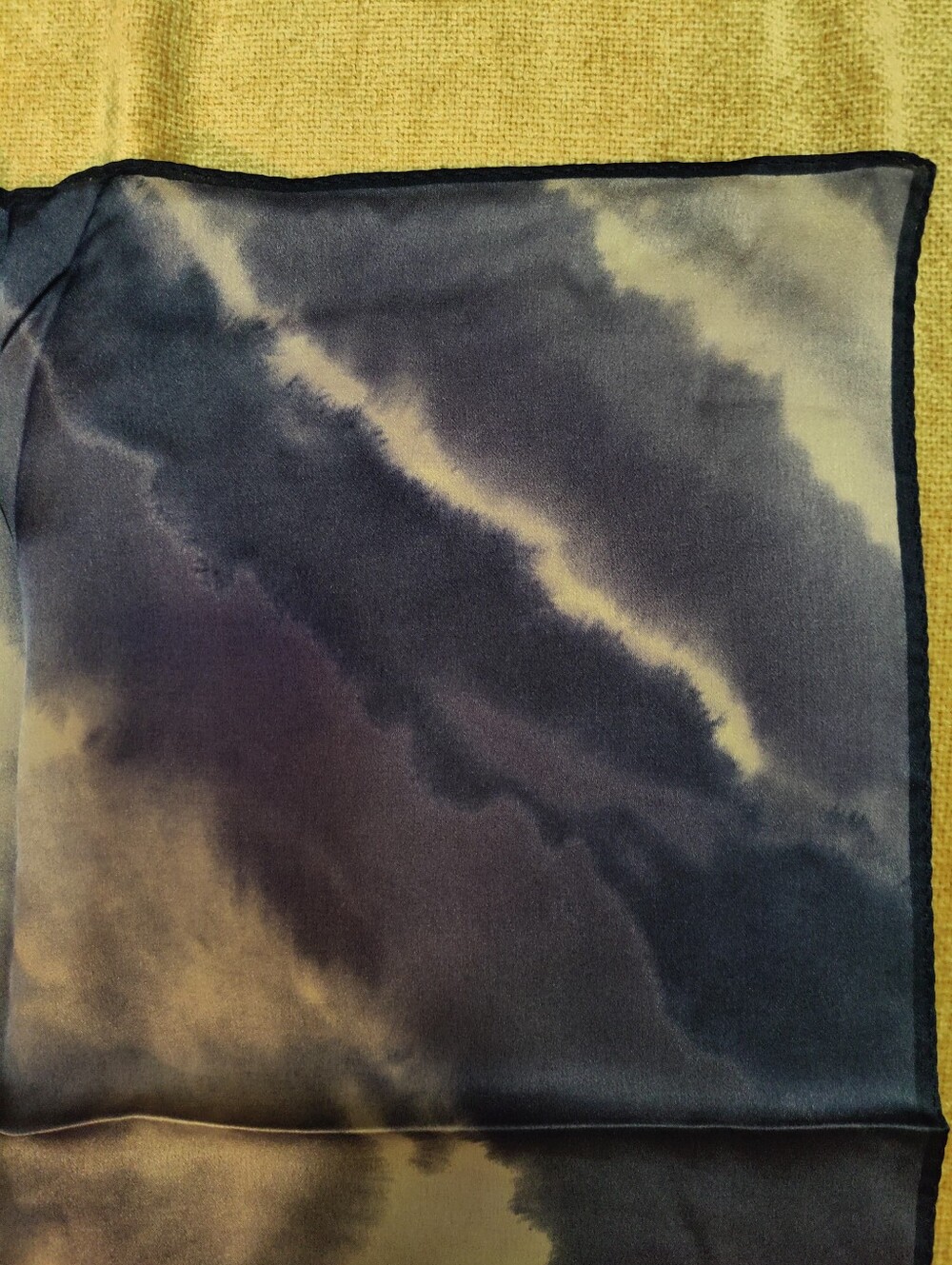 Vintage United Airlines Silk Tie-Dye Print Square Scarf, 21" x 21" - Picture 3 of 11